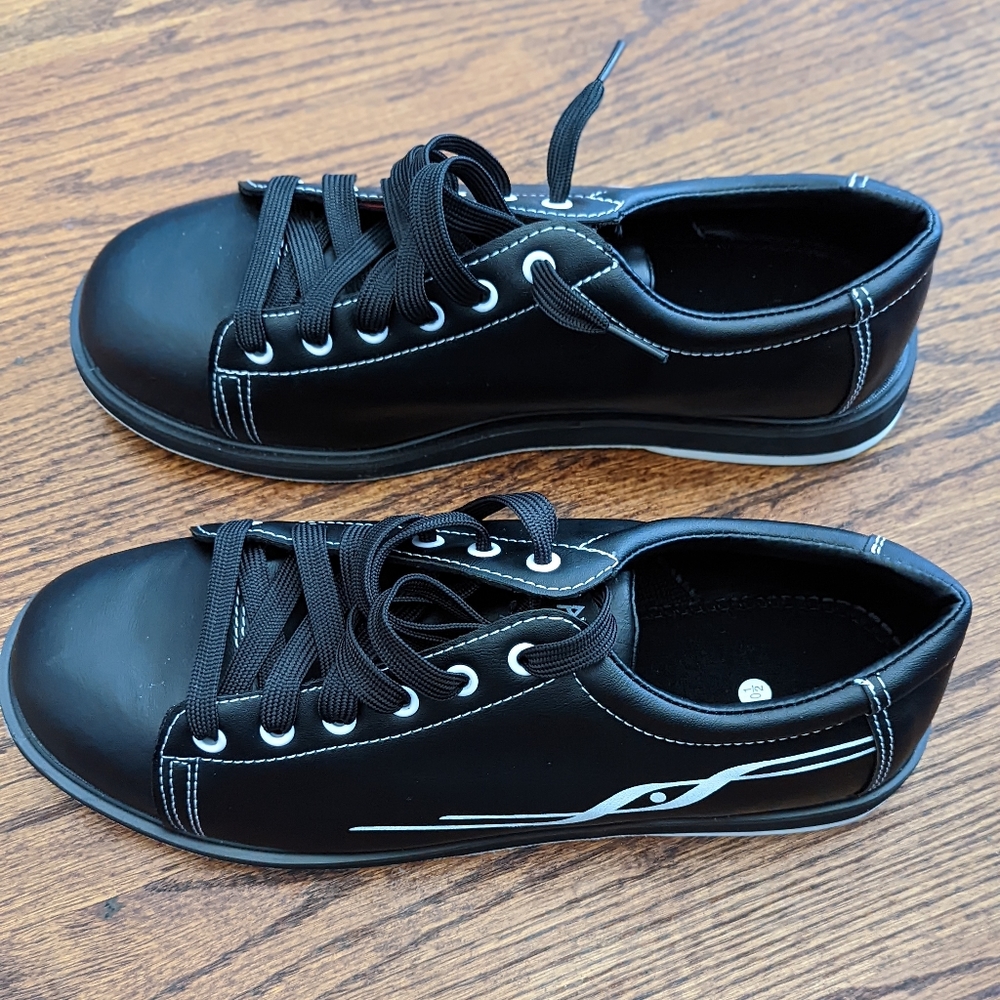 Bowling Shoes - Picture 2 of 6